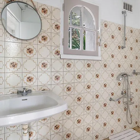 Vakantiehuis Maison Pour 8 Avec Piscine A *