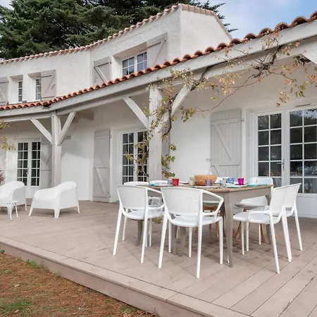Vakantiehuis Maison Pour 8 Avec Piscine A *