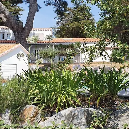 Maison Pour 8 Avec Piscine A *