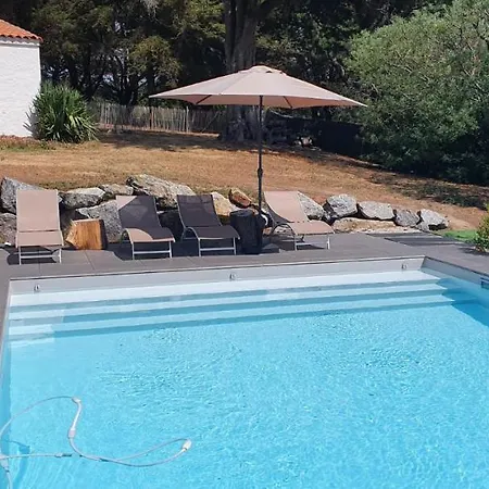 Maison Pour 8 Avec Piscine A *